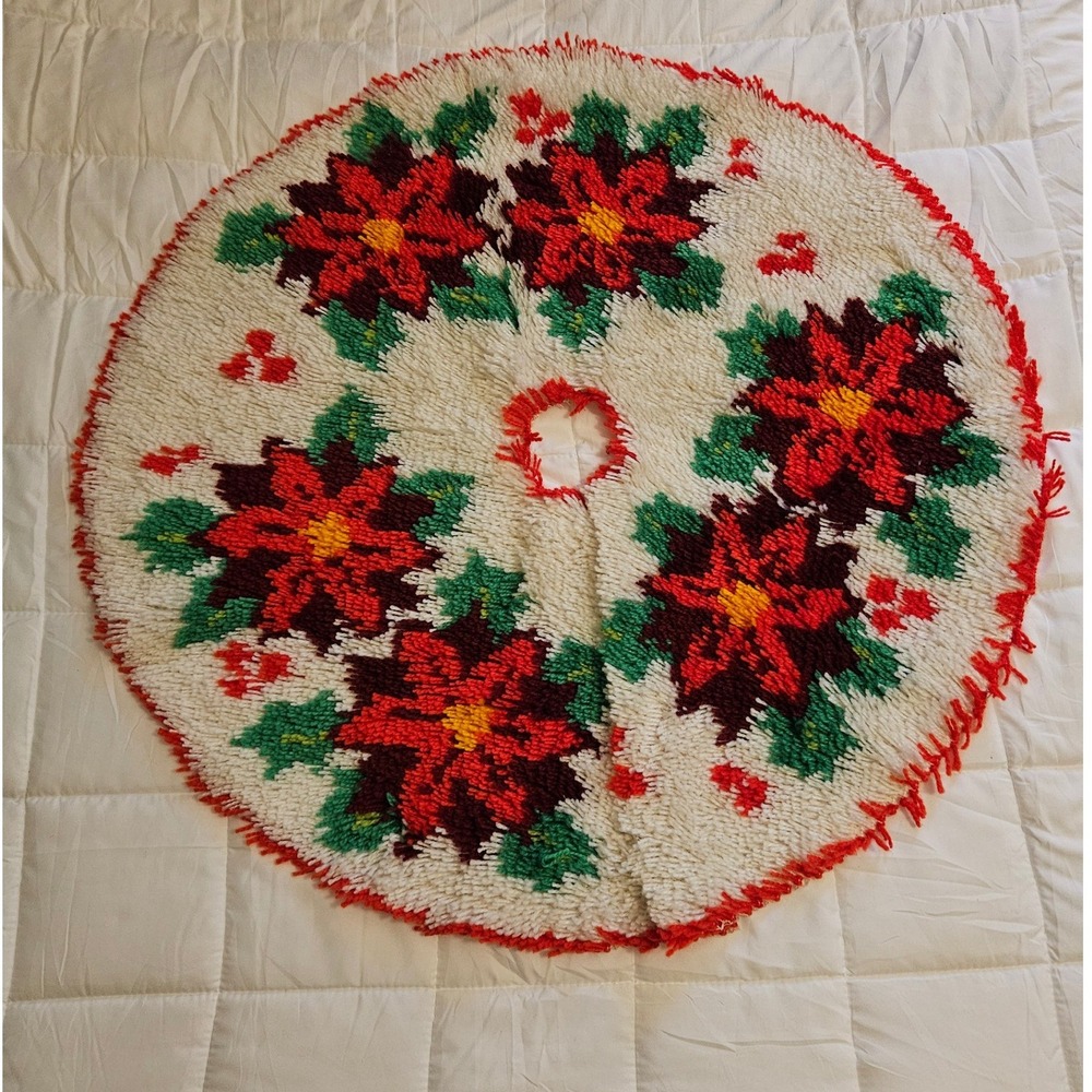 VTG 70s Latch Hook Christmas Tree Skirt White Red Green Poinsettia Shag 34in